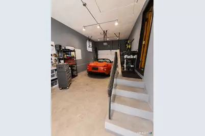 488 Chestnut Hill Avenue, Waterbury, CT 06704 - Photo 14