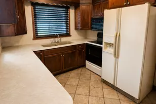 488 Chestnut Hill Ave, Waterbury, CT 06704 - Photo 6