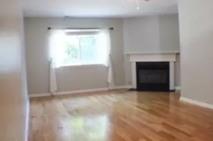 310 Boston Post Rd, Waterford, CT 06385 - Photo 2