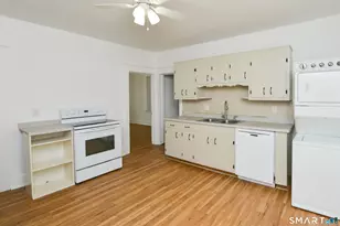 390 Clinton St, New Britain, CT 06053 - Photo 2