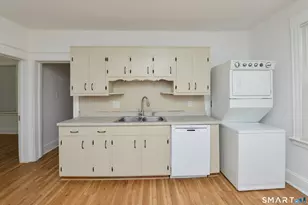 390 Clinton St, New Britain, CT 06053 - Photo 1