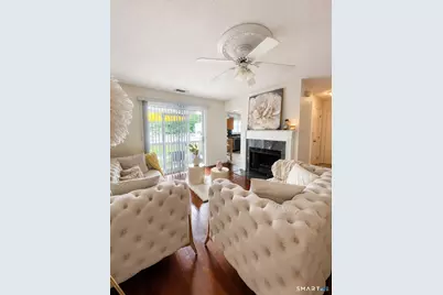 75 Redwood Drive #801, East Haven, CT 06512 - Photo 4