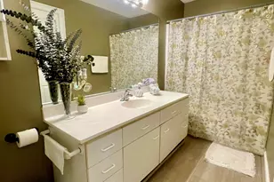 75 Redwood Dr, East Haven, CT 06512 - Photo 12