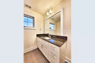 30 Ferris Avenue #B4, Norwalk, CT 06854 - Photo 8