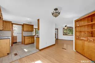18 Union St, Plymouth, CT 06786 - Photo 4