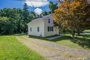 18 Union St, Plymouth, CT 06786 - Photo 2