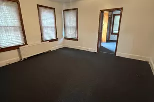 28 Platt St, Waterbury, CT 06704 - Photo 4