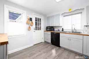 302 Brimfield Rd, Wethersfield, CT 06109 - Photo 2