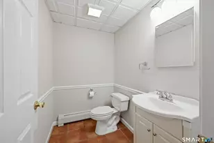 8 Douglas Dr, Danbury, CT 06811 - Photo 14