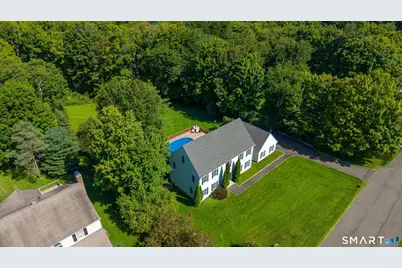 8 Douglas Drive, Danbury, CT 06811 - Photo 32
