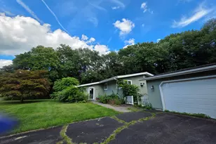 22 Brookside Dr, Monroe, CT 06468 - Photo 28