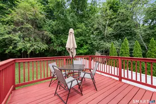 10 West St, Woodbridge, CT 06525 - Photo 18