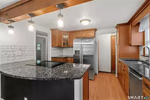 34 Cedar Ridge Rd, Newington, CT 06111 - Photo 4
