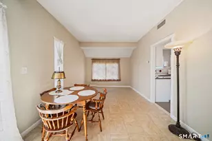 28 Heritage Circle, Southbury, CT 06488 - Photo 10