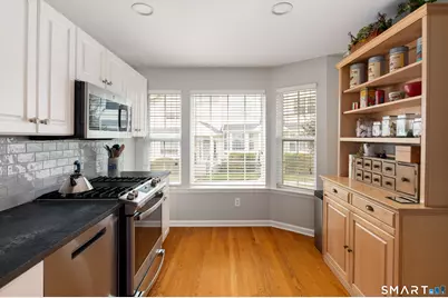 180 Turn Of River Road #11A, Stamford, CT 06905 - Photo 8