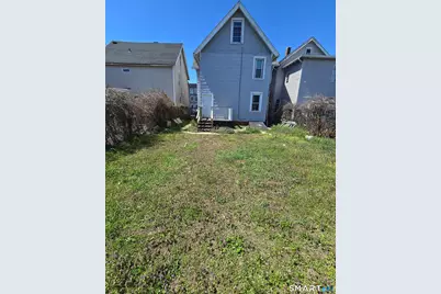 18-20 Clinton Avenue, Bridgeport, CT 06605 - Photo 16