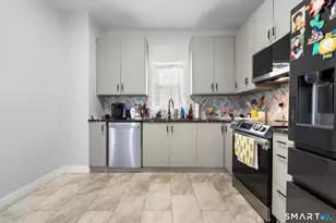 106 Peck Ave, West Haven, CT 06516 - Photo 12