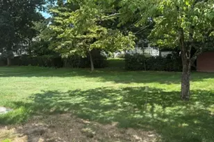 147 Candlewood Rd, Fairfield, CT 06825 - Photo 2
