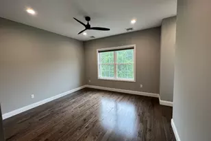 35 Ringgold St, West Hartford, CT 06107 - Photo 22