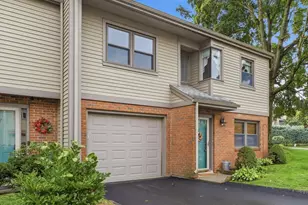 98 Metacomet Dr, Meriden, CT 06450 - Photo 2