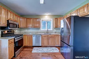 7 Bittersweet Ln, South Windsor, CT 06074 - Photo 12