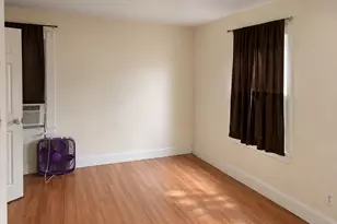 30 Chamberlain Pl, New Haven, CT 06512 - Photo 10