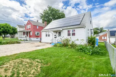 426 Ellis Street, New Britain, CT 06051 - Photo 2