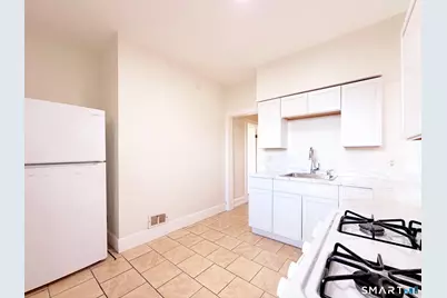 347 Dover Street, Bridgeport, CT 06610 - Photo 28