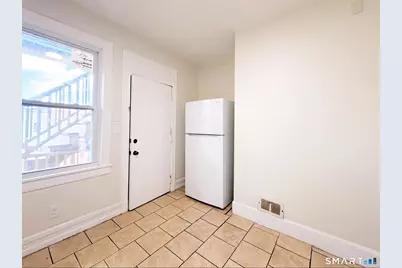 347 Dover Street, Bridgeport, CT 06610 - Photo 26