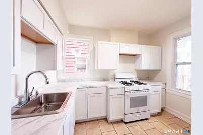 347 Dover Street, Bridgeport, CT 06610 - Photo 30