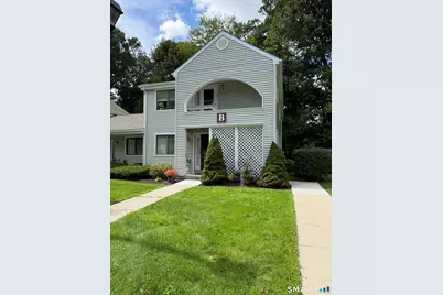 35 Nutmeg Road #B2, Middlebury, CT 06762 - Photo 2