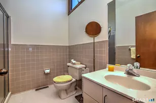690 Forest Rd, West Haven, CT 06516 - Photo 34