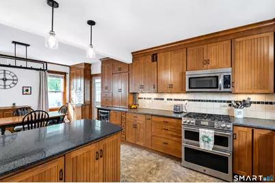 64 Walker Street, Manchester, CT 06040 - Photo 4