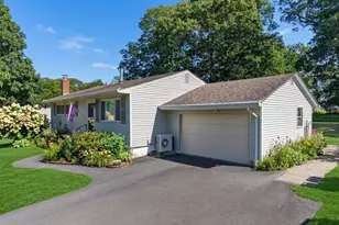 12 Bern Ct, Groton, CT 06355 - Photo 1