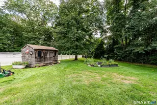 41 Rainbow Ct, Hamden, CT 06514 - Photo 6