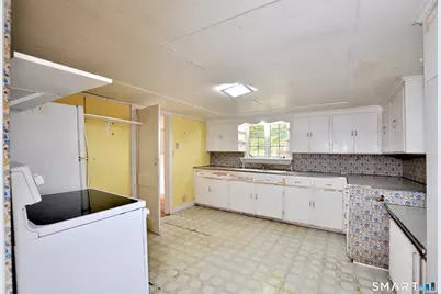 166 Duncaster Road, Bloomfield, CT 06002 - Photo 20