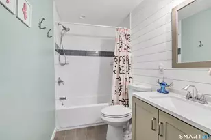 32 Nuthatch Hill Rd, Trumbull, CT 06611 - Photo 20