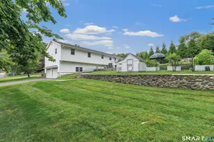 32 Nuthatch Hill Rd, Trumbull, CT 06611 - Photo 24