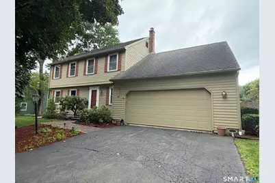 11 Weatherside Drive, Wallingford, CT 06492 - Photo 2
