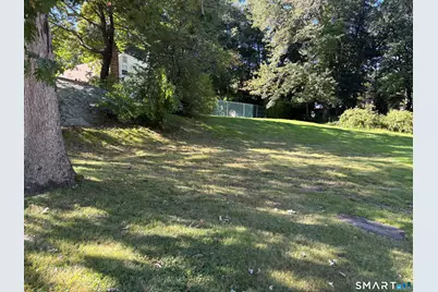 26 Kilmartin Avenue, Bristol, CT 06010 - Photo 40