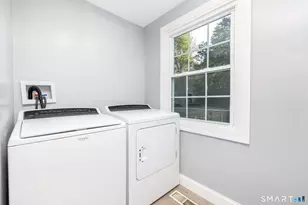 26 Kilmartin Ave, Bristol, CT 06010 - Photo 30