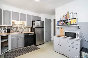 104 Hilldale Rd, West Hartford, CT 06117 - Photo 14