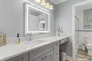 55 Mill Plain Rd, Danbury, CT 06811 - Photo 16