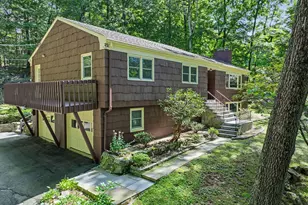 70 Arrow Head Dr, Stamford, CT 06903 - Photo 2