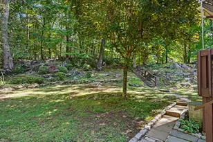 70 Arrow Head Dr, Stamford, CT 06903 - Photo 24