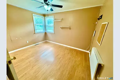 39 Brookview Avenue, Waterbury, CT 06706 - Photo 8