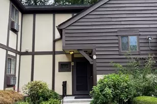 2 Derby Ct, Brookfield, CT 06804 - Photo 2
