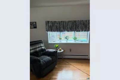 17 Woodhill Lane, West Haven, CT 06516 - Photo 16