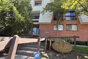 1 Valley Rd, Stamford, CT 06902 - Photo 36
