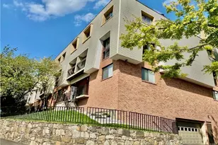 1 Valley Rd, Stamford, CT 06902 - Photo 32